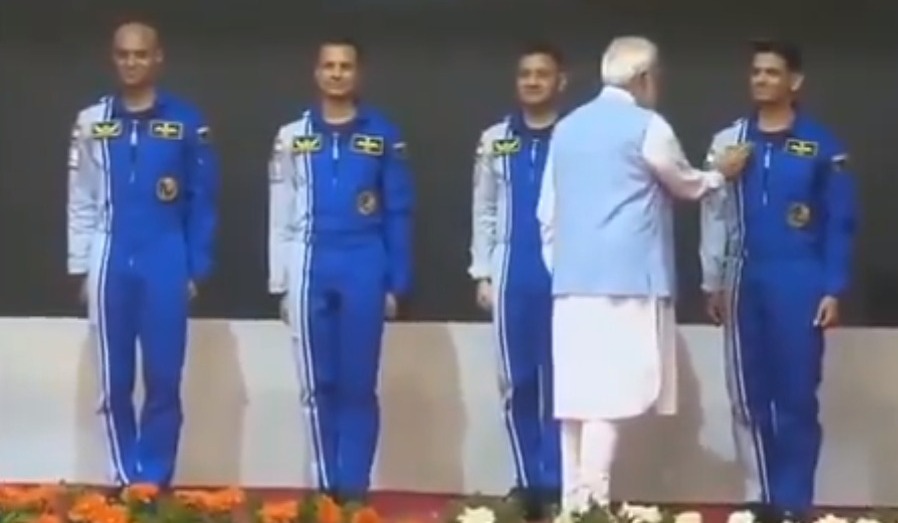 Pm Modi Announces Names Of Astronauts Chosen For India S Gaganyaan