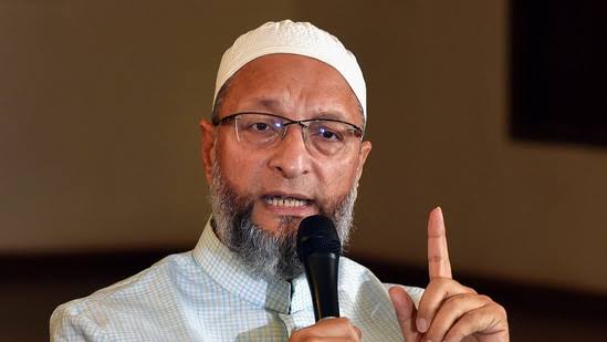 Owaisi Slams Lifting of Ban on Govt Employees Taking Part in RSS Activities