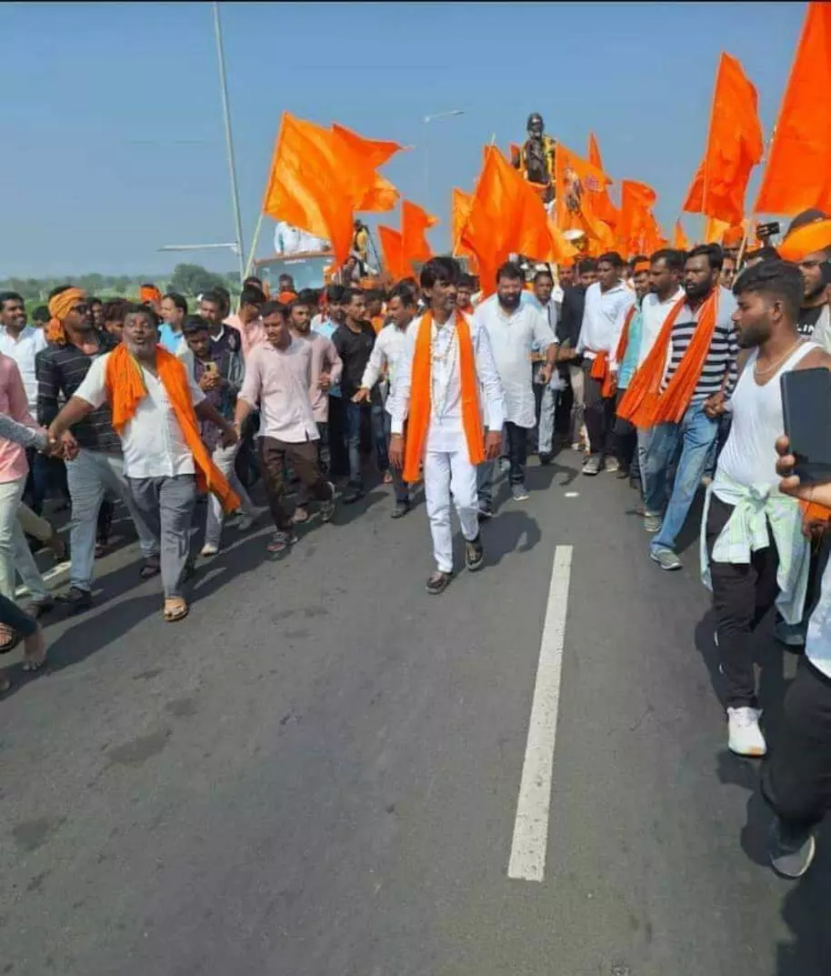 Maratha Quota Activists Start March to Mumbai