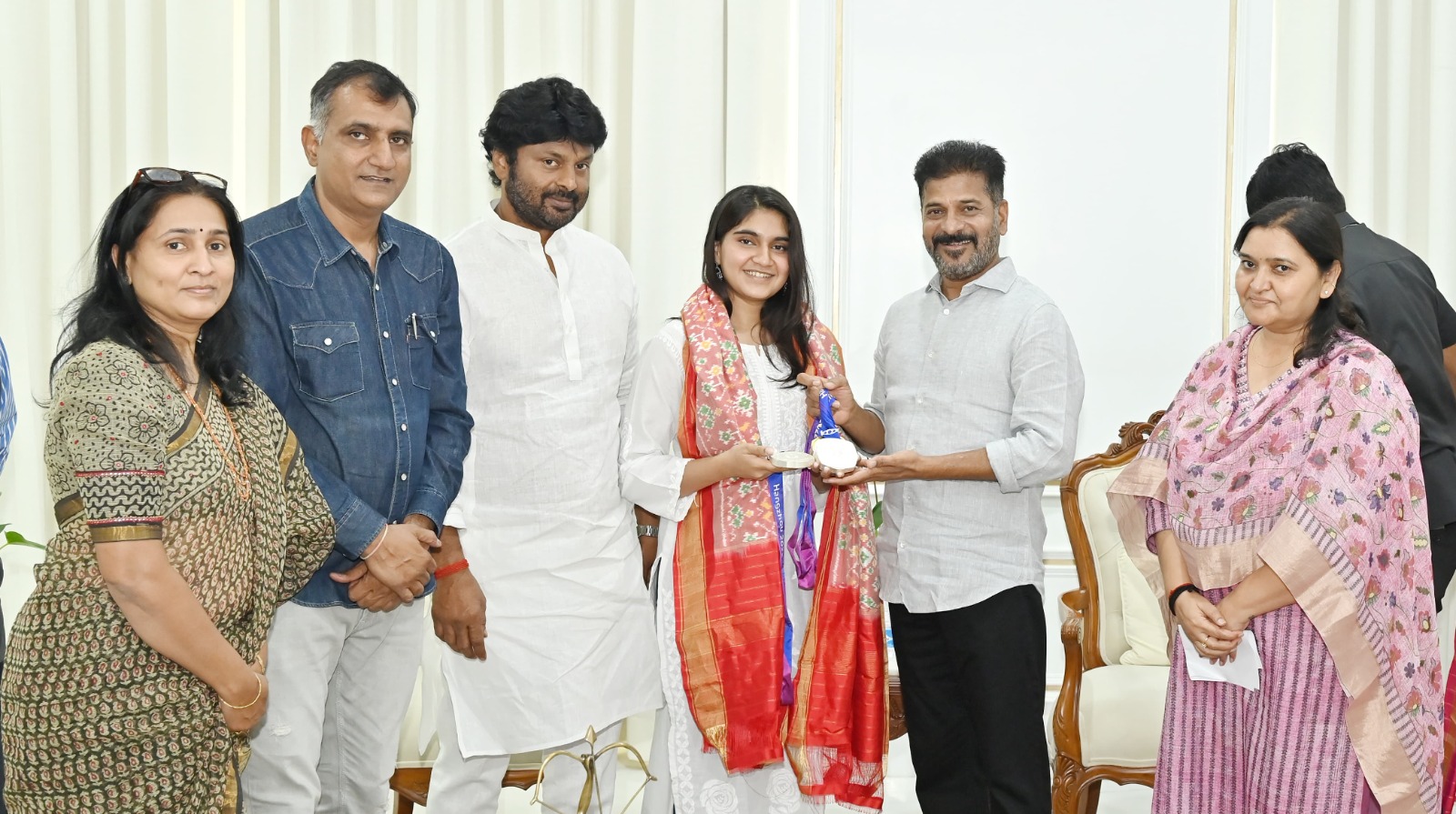 Top Sportspersons Meet CM Revanth