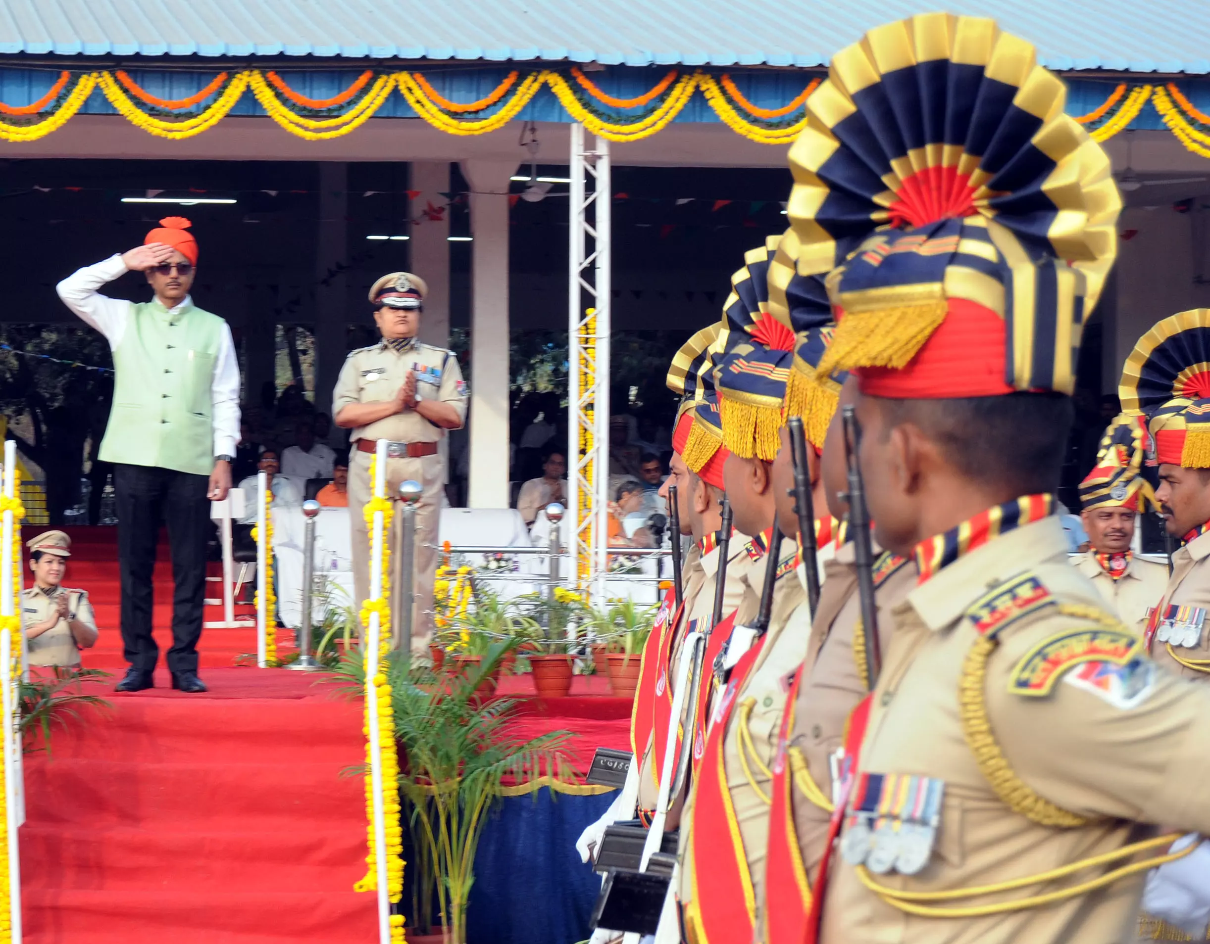 Transport Wings Celebrate R-Day