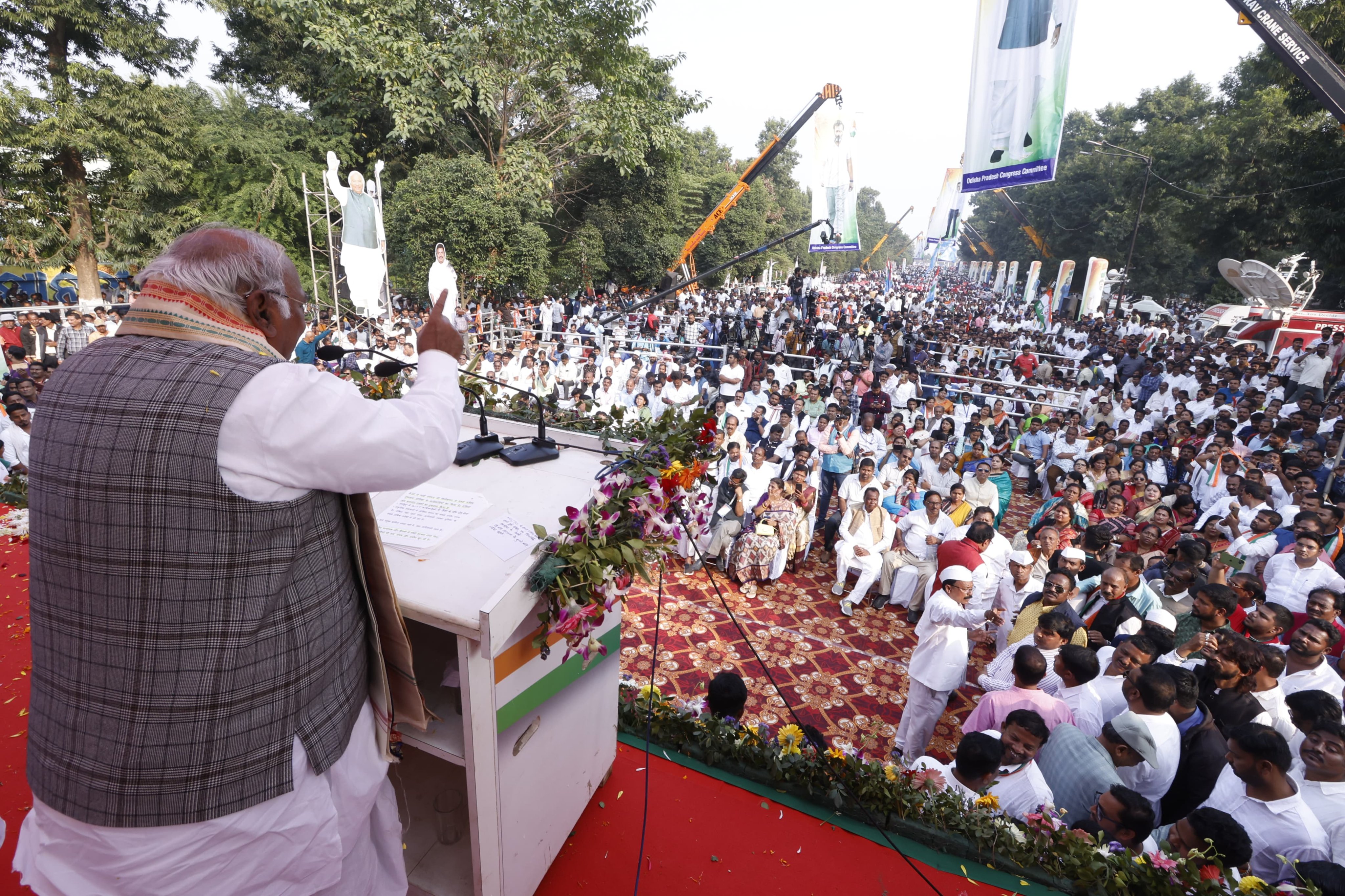 Will exclude agricultural equipment from GST ambit if voted to power, says Mallikarjun Kharge in Punjab