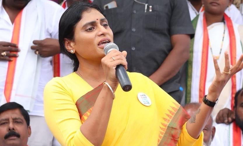 Centre hatching conspiracy for VSP's failure: Sharmila