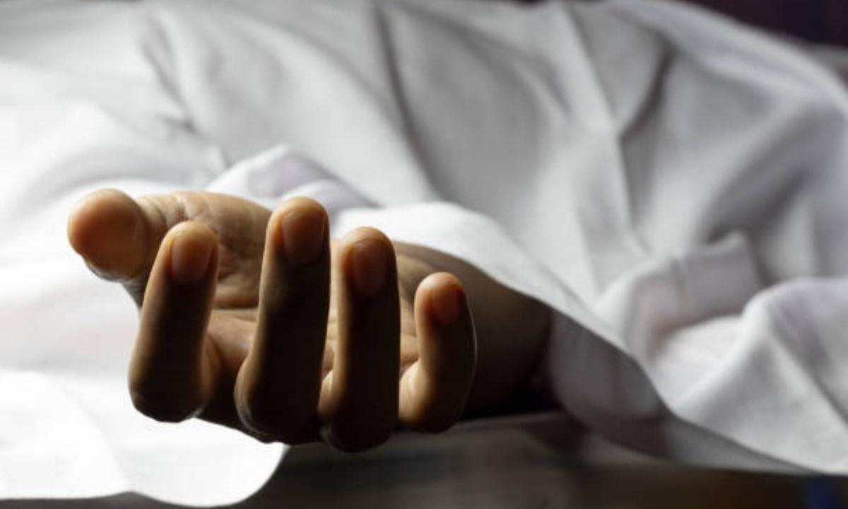 Andhra Pradesh: Drunk Father Strangles Teen Daughter to Death