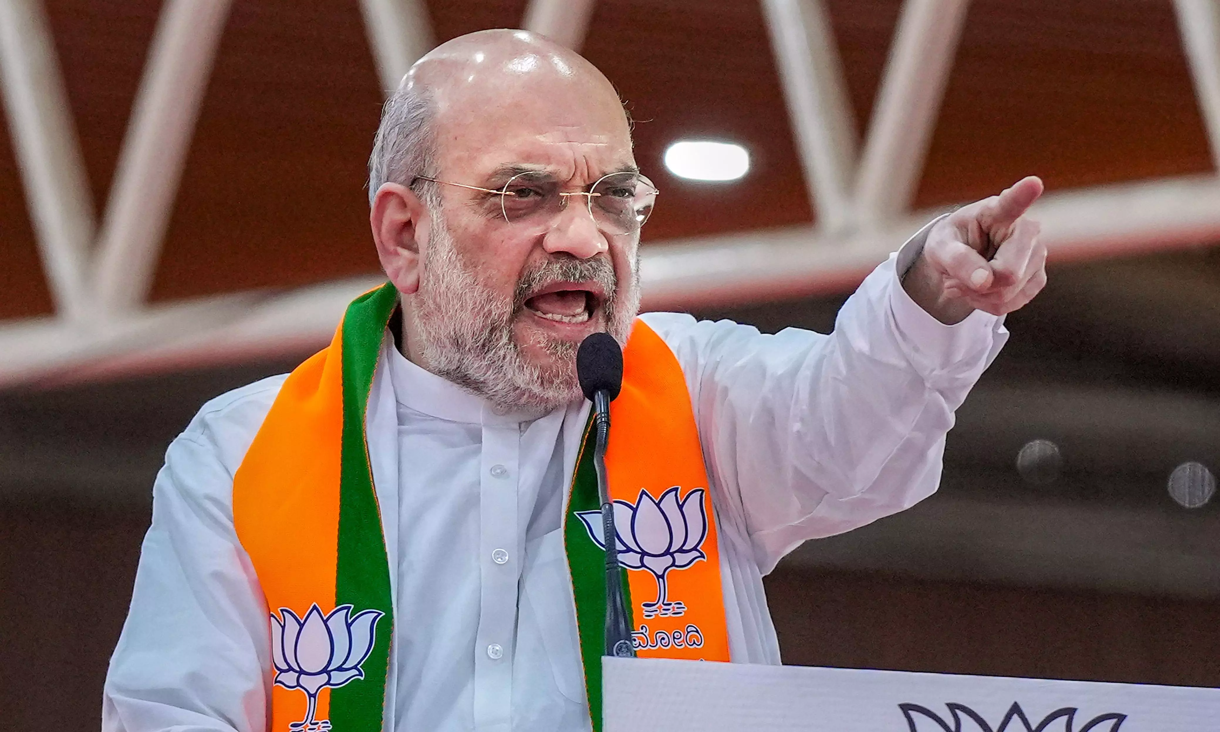 Modi Never Takes Leave and Rahul Gandhi Goes Abroad for Summer; No Match Between Two: Amit Shah