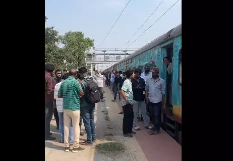 Passengers Alight Devagiri Express Train Due to AC Malfunction