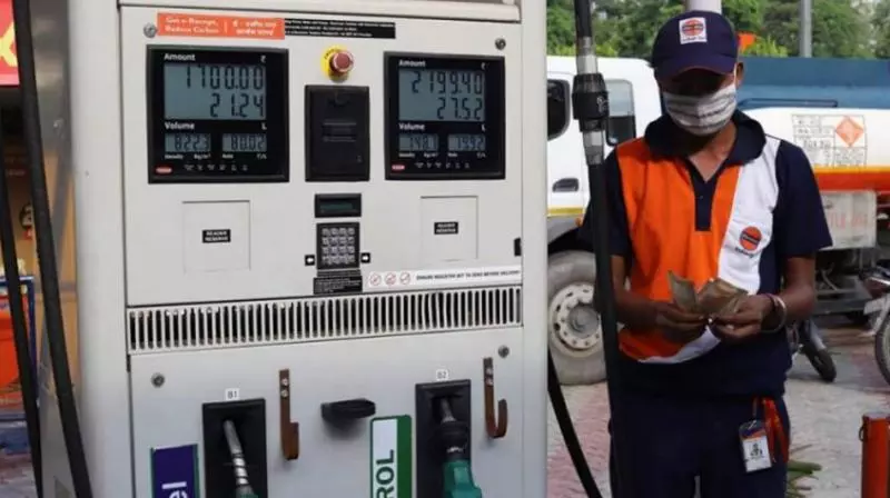 Petroleum traders urge state to withdraw additional VAT, road cess on fuels