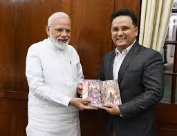 Mythological Fiction Writer Amish Tripathi Asks Public To Vote For Modi