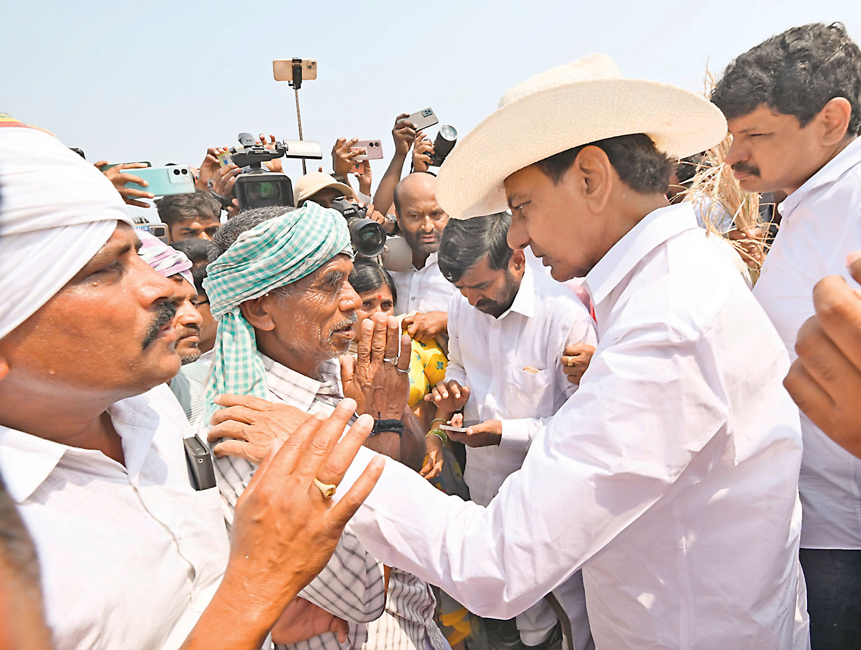 Lok Sabha Polls: KCR Bus Yatra Itinerary, Check Route Map