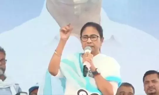Election Commission operating under Modis directions: Mamata Banerjee
