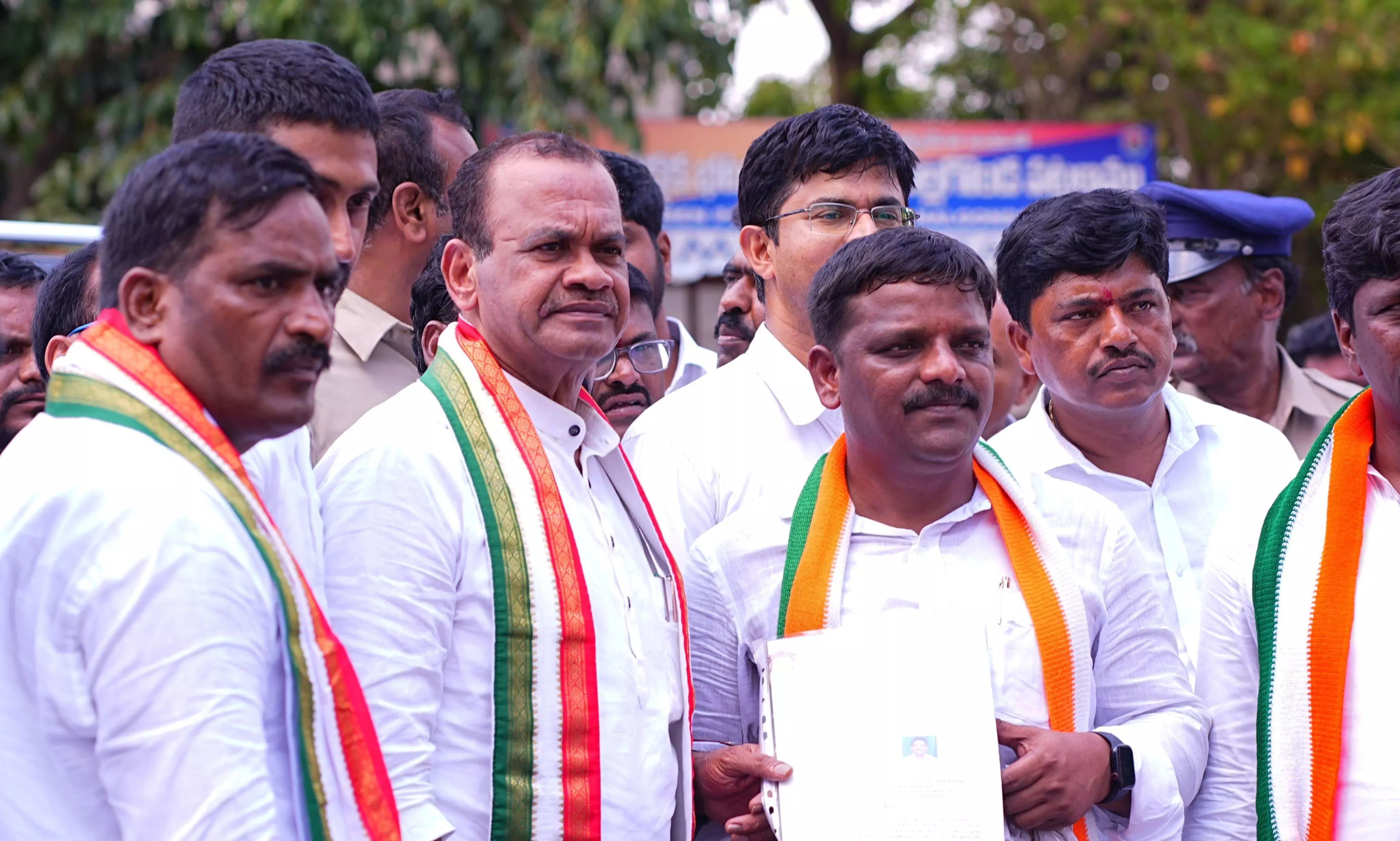 BRS Would Split into Four after LS Elections: Komatireddy