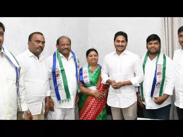 First-timer YSRC Bharat challenging veteran Konathala of JS in Anakapalli