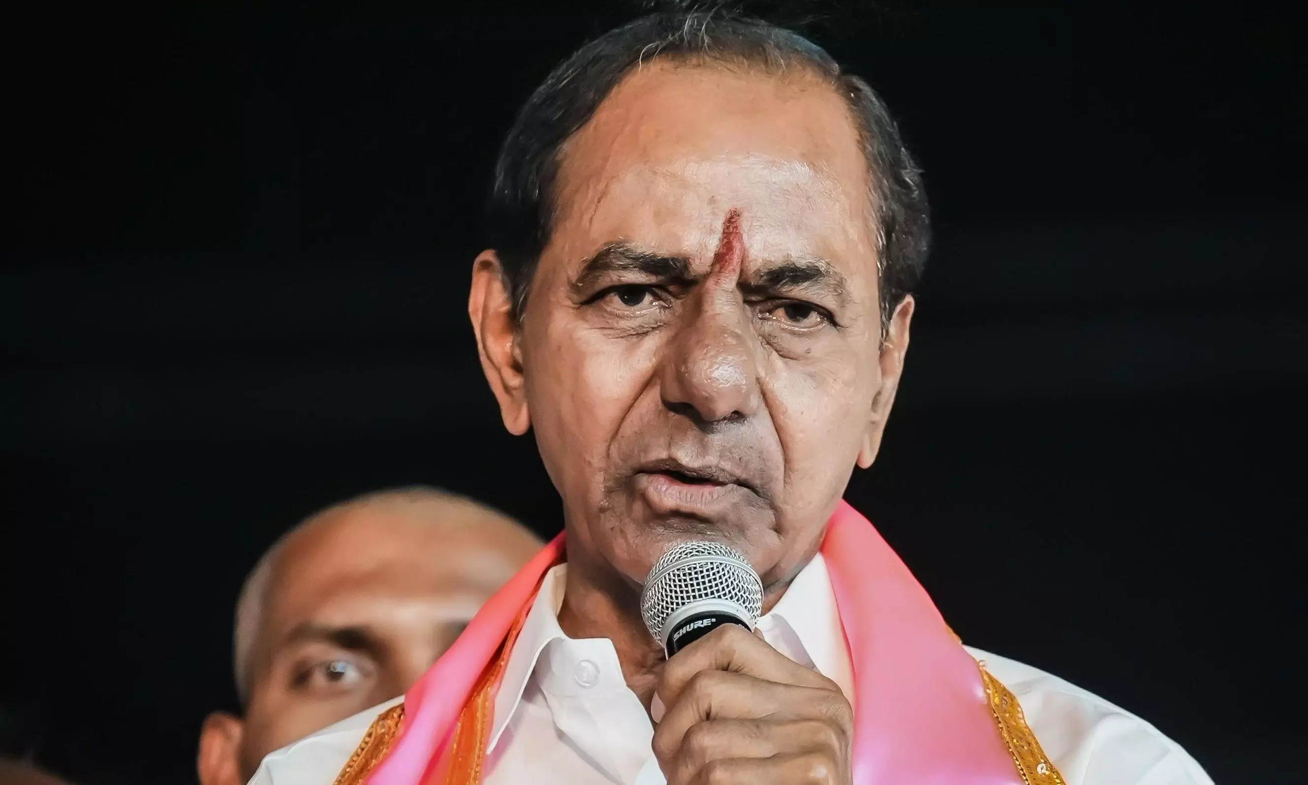 BRS MLAs Call on KCR Amid Defection Rumours