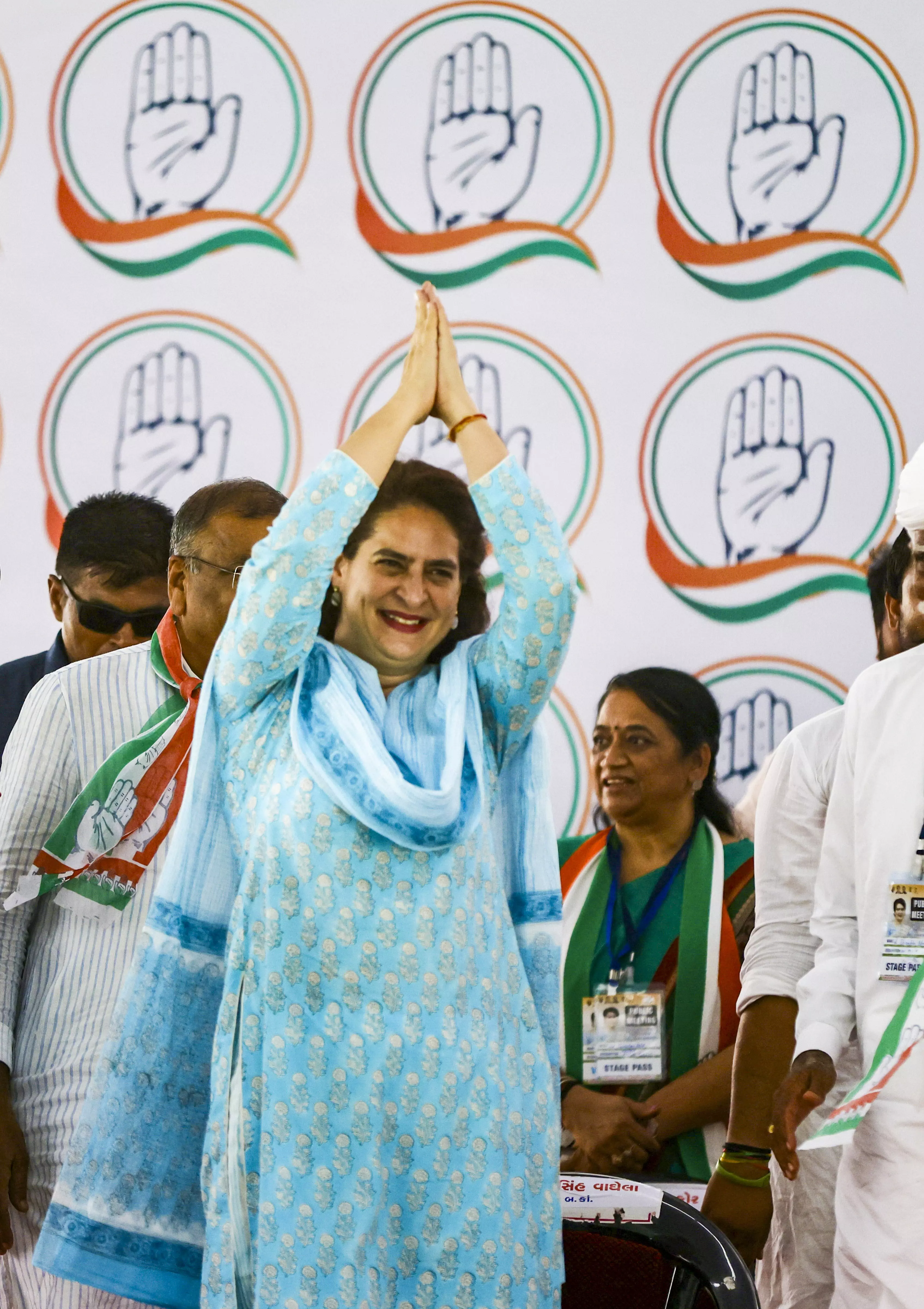 Congress Leaders Kharge and Priyanka to Campaign in Hyderabad