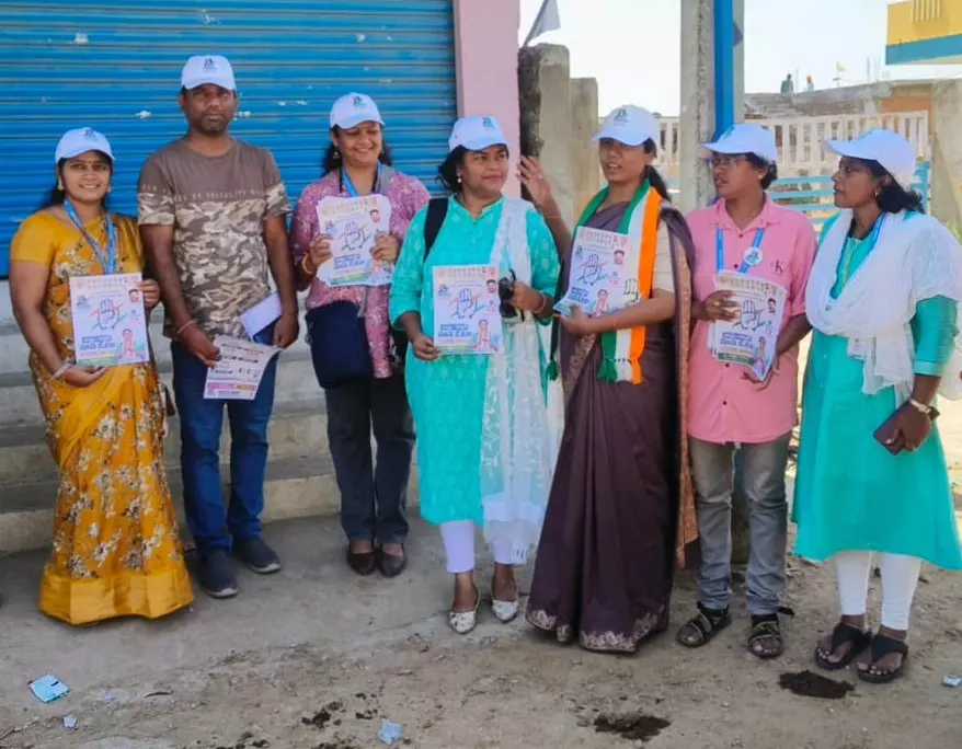 Adilabad LS: All Women Congress Brigade Woos Women Voters