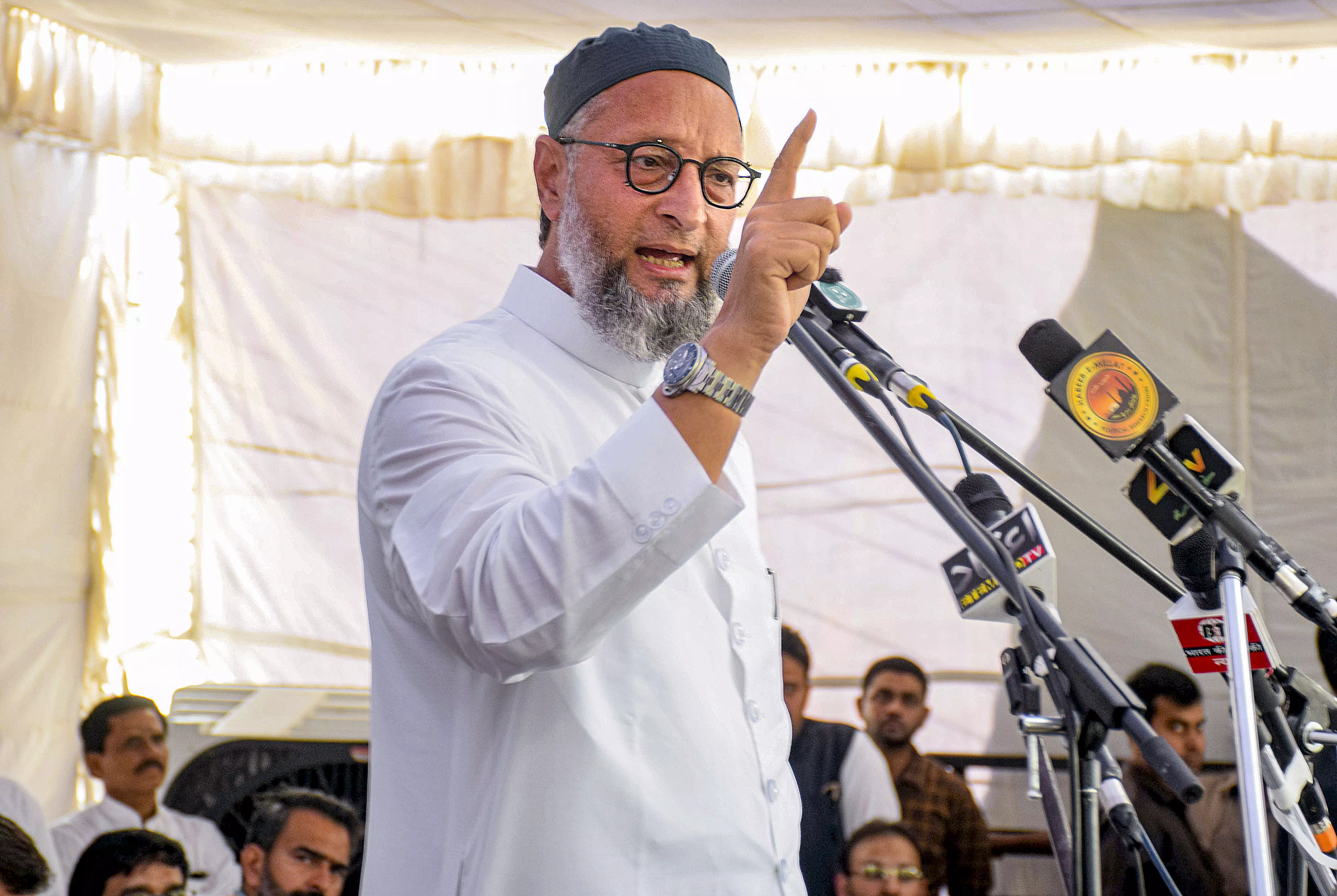 Owaisi questions PM Modi over infiltrators remarks