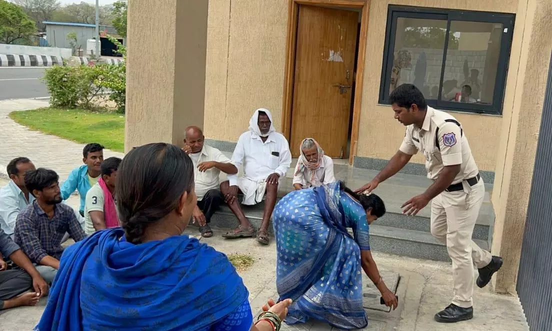 Telangana farmers urge officials to immediately purchase rain-affected paddy