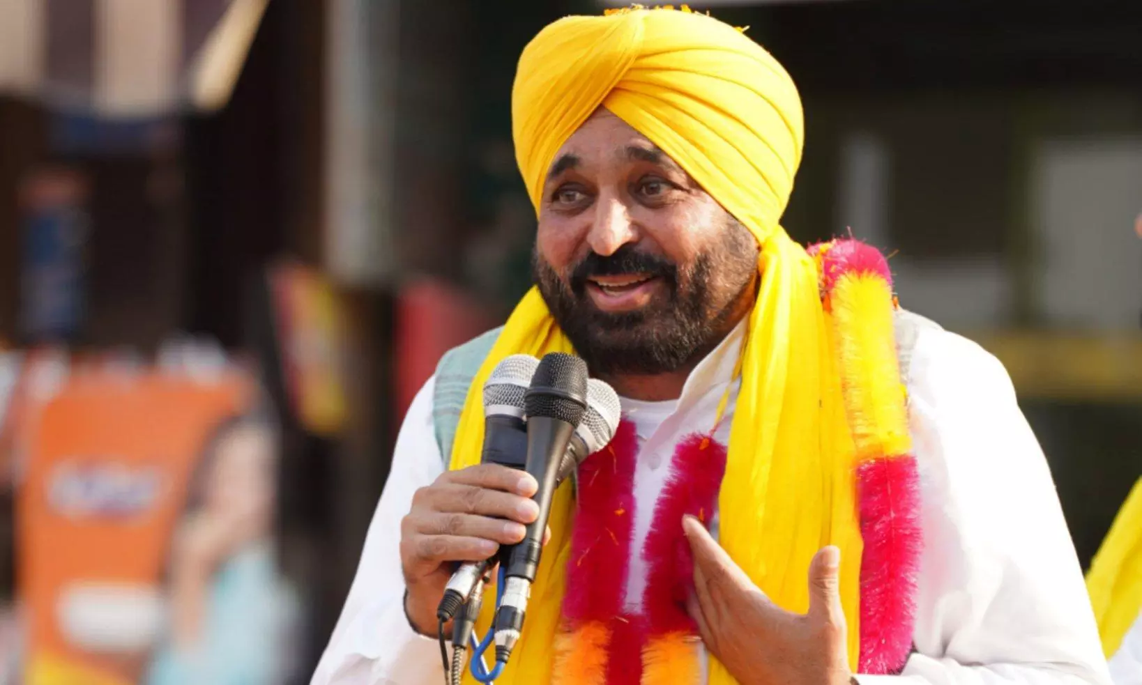 Fact Check: Punjab CM Bhagwant Mann Thrashed By Public? No, Video Goes Viral With False Claim