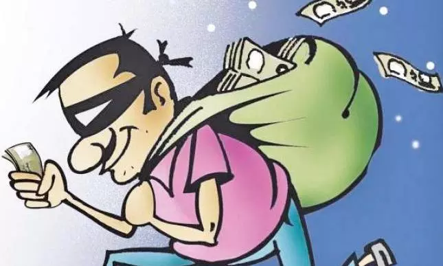 Jagtial: Burglars hurt couple, loot gold