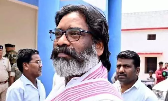 Hemant Soren, found suppressing facts in SC, withdraws plea against Arrest