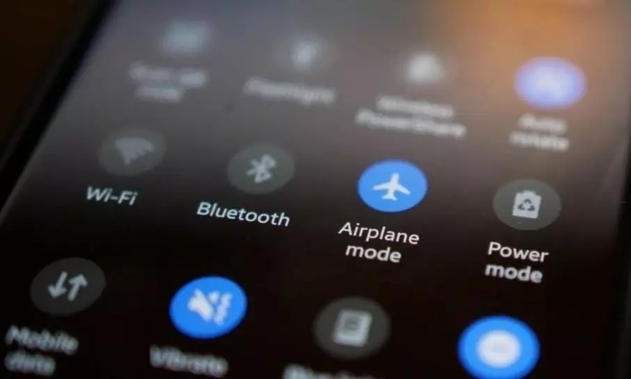 Explainer: Why Air Passengers Should Put Mobiles on Airplane Mode