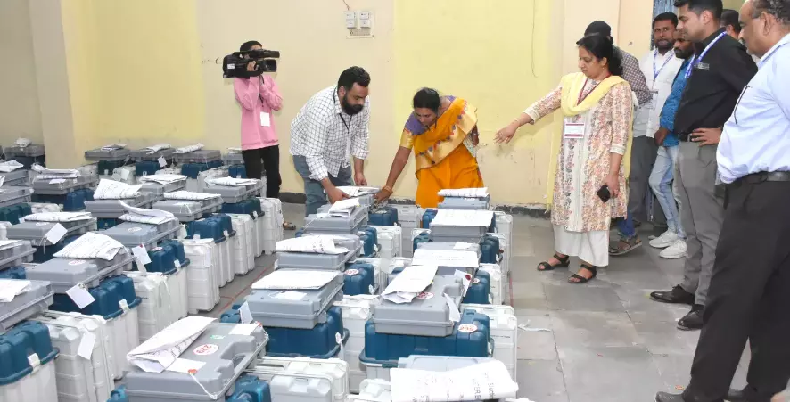 Mangalagiri returning officer reviews counting process