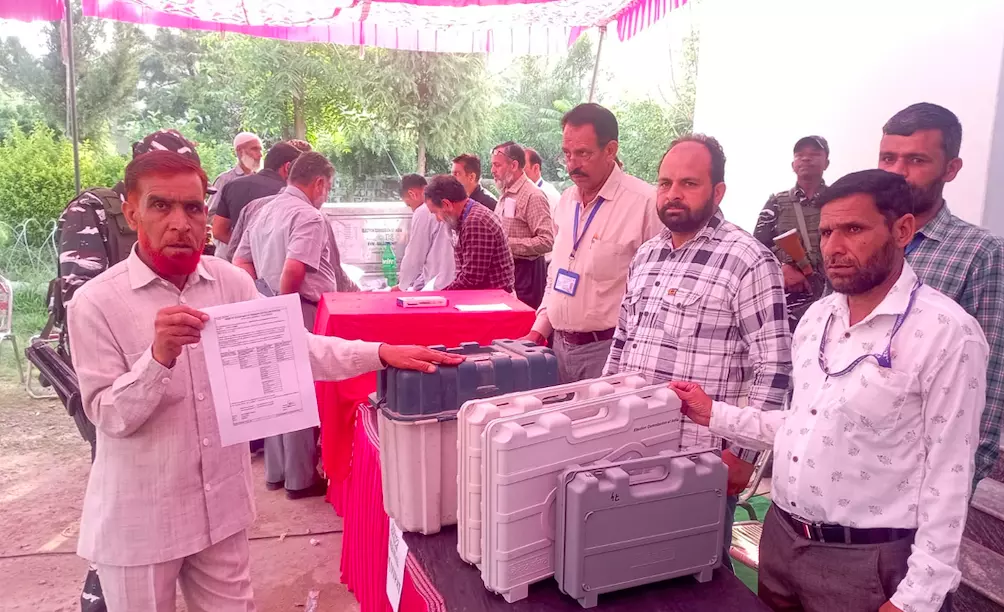 Sat phones, special runners and more in place for polls in Anantnag-Rajouri