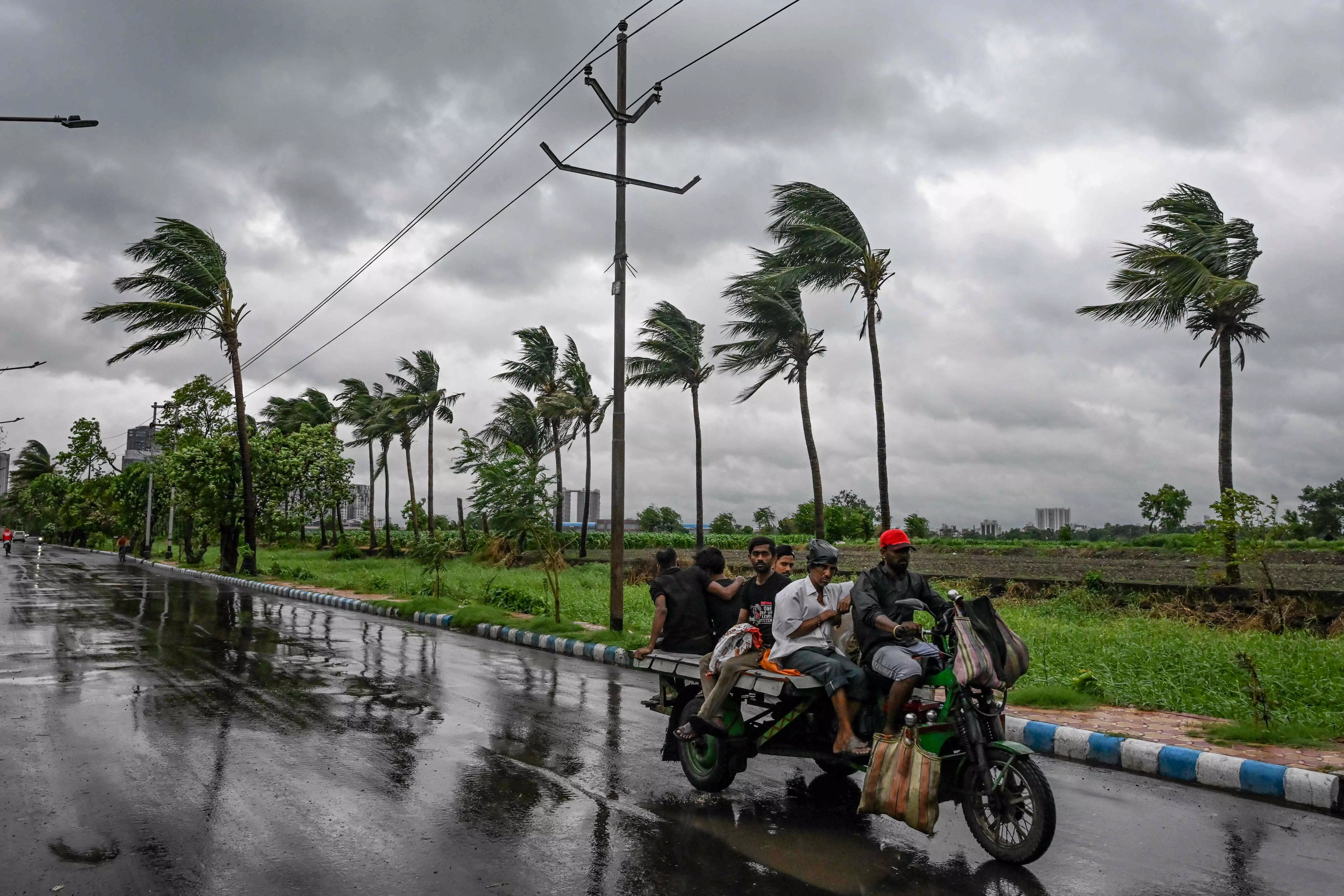 Cyclone Remal Makes Landfall, Leaves Trail of Destruction, Heavy Rain Continues