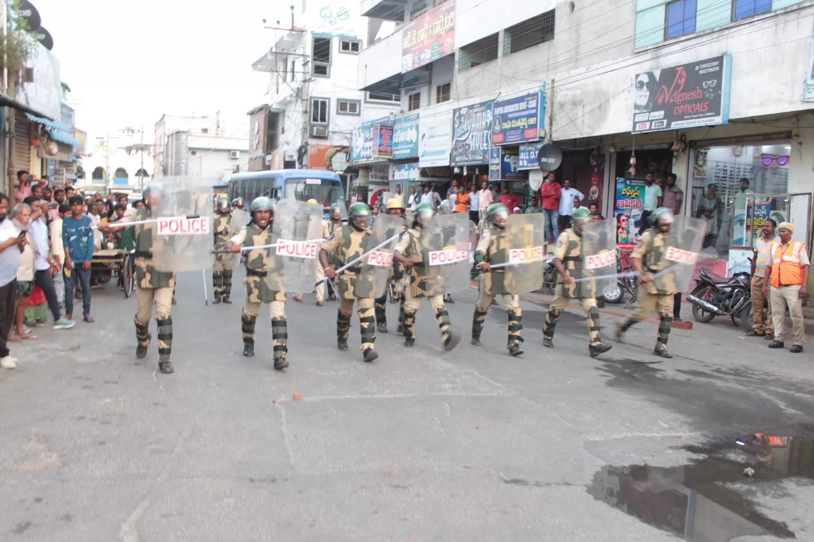 Andhra Pradesh Police crack down in statewide sweep