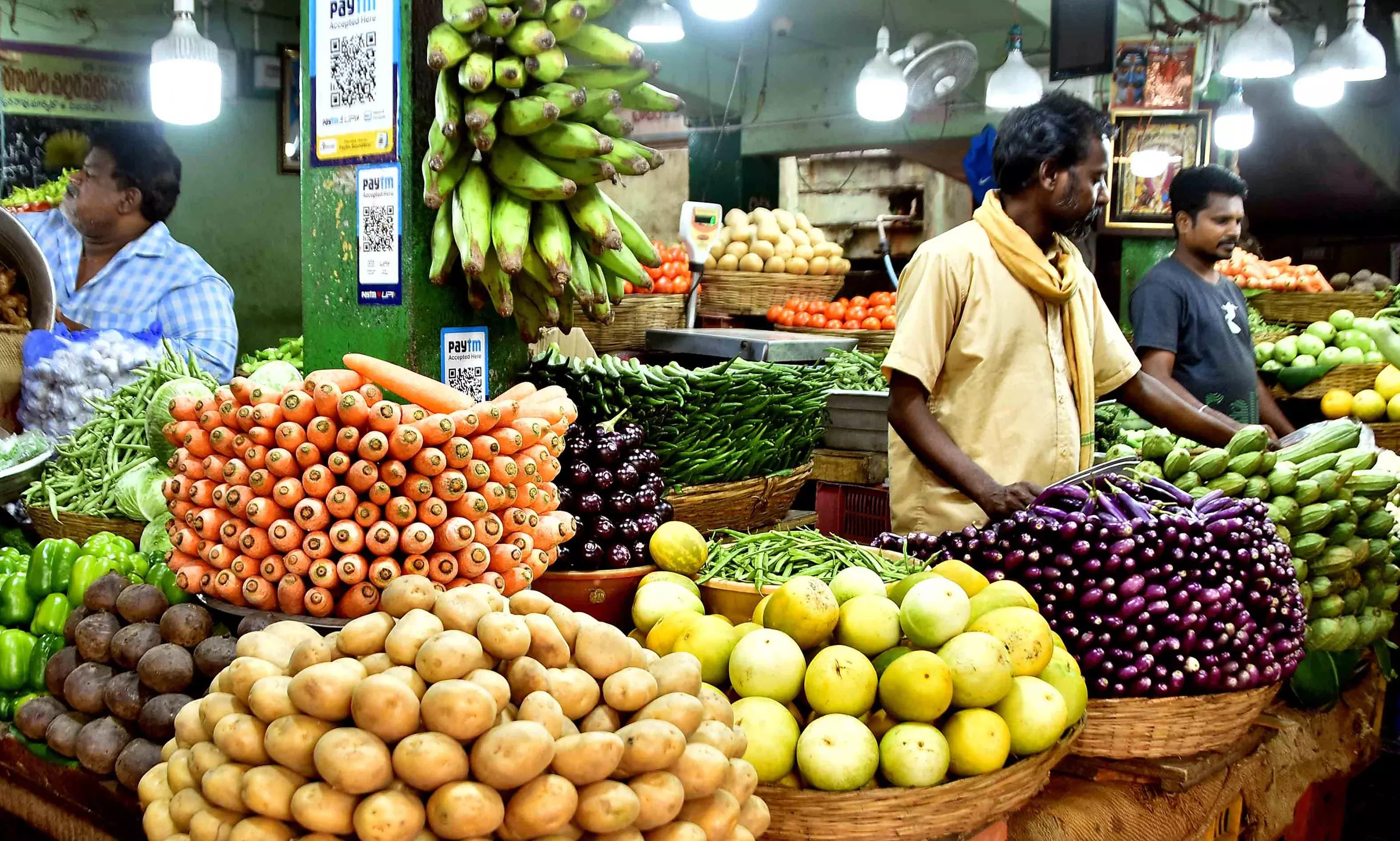 Vegetables Going Out of Common People’s Reach in Kurnool