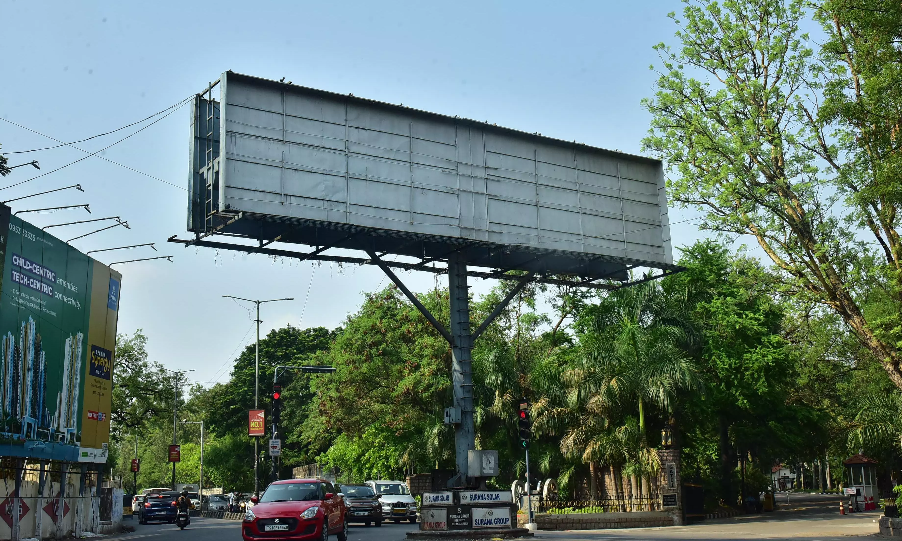 VMC Removes 224 Hoardings from City