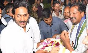 Jagan returns to Tadepalli home after holiday abroad