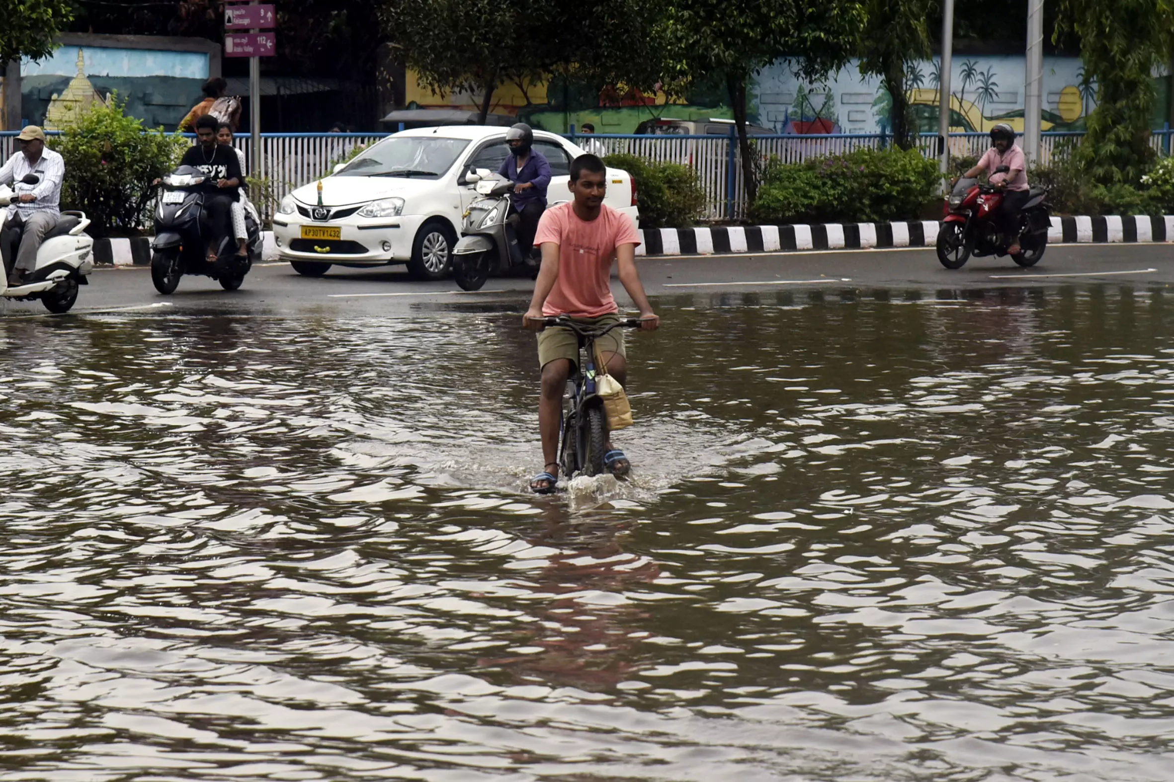 Early Monsoon Hits Andhra Pradesh, Promising Good Rains