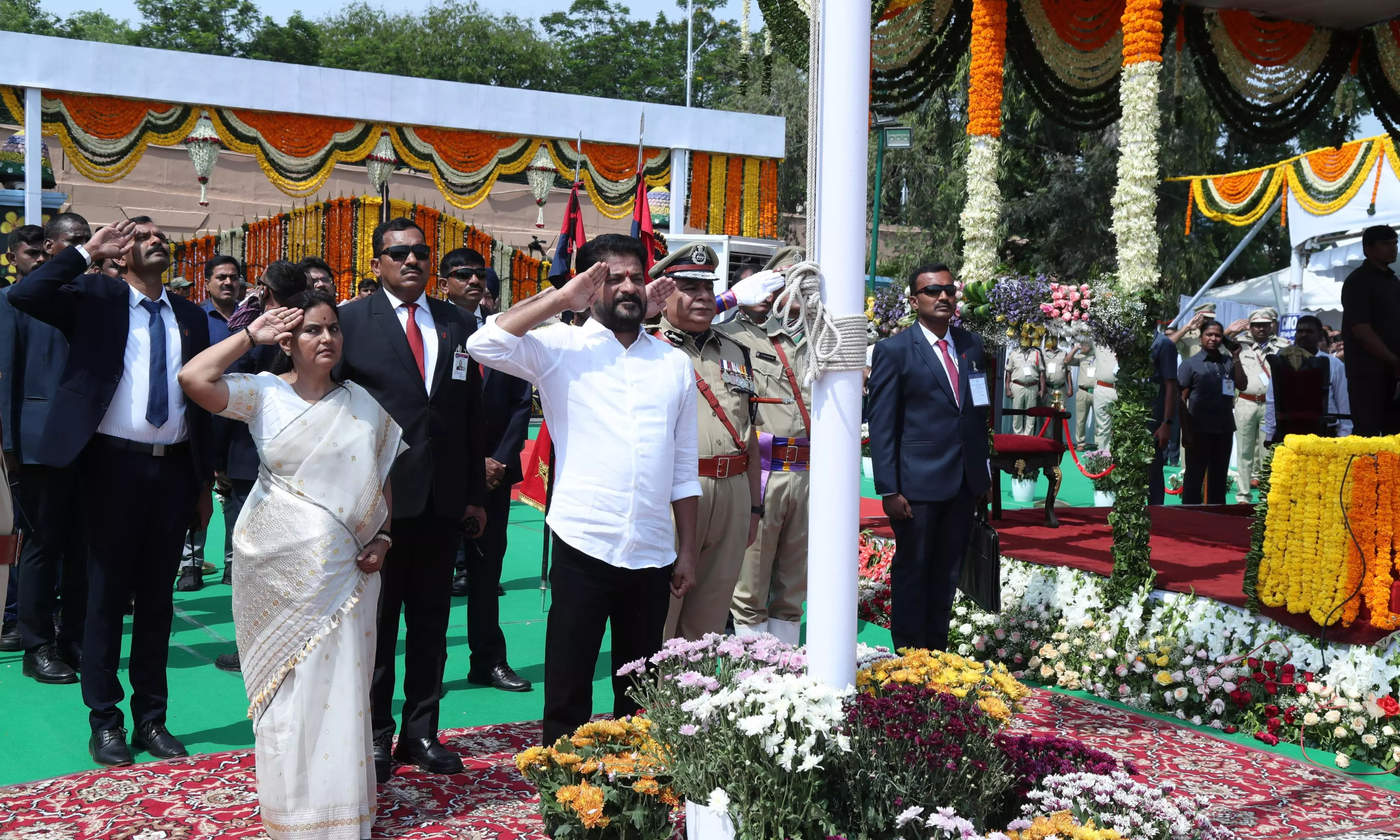 CM unveils TGs official anthem ‘Jaya Jaya he Telangana’