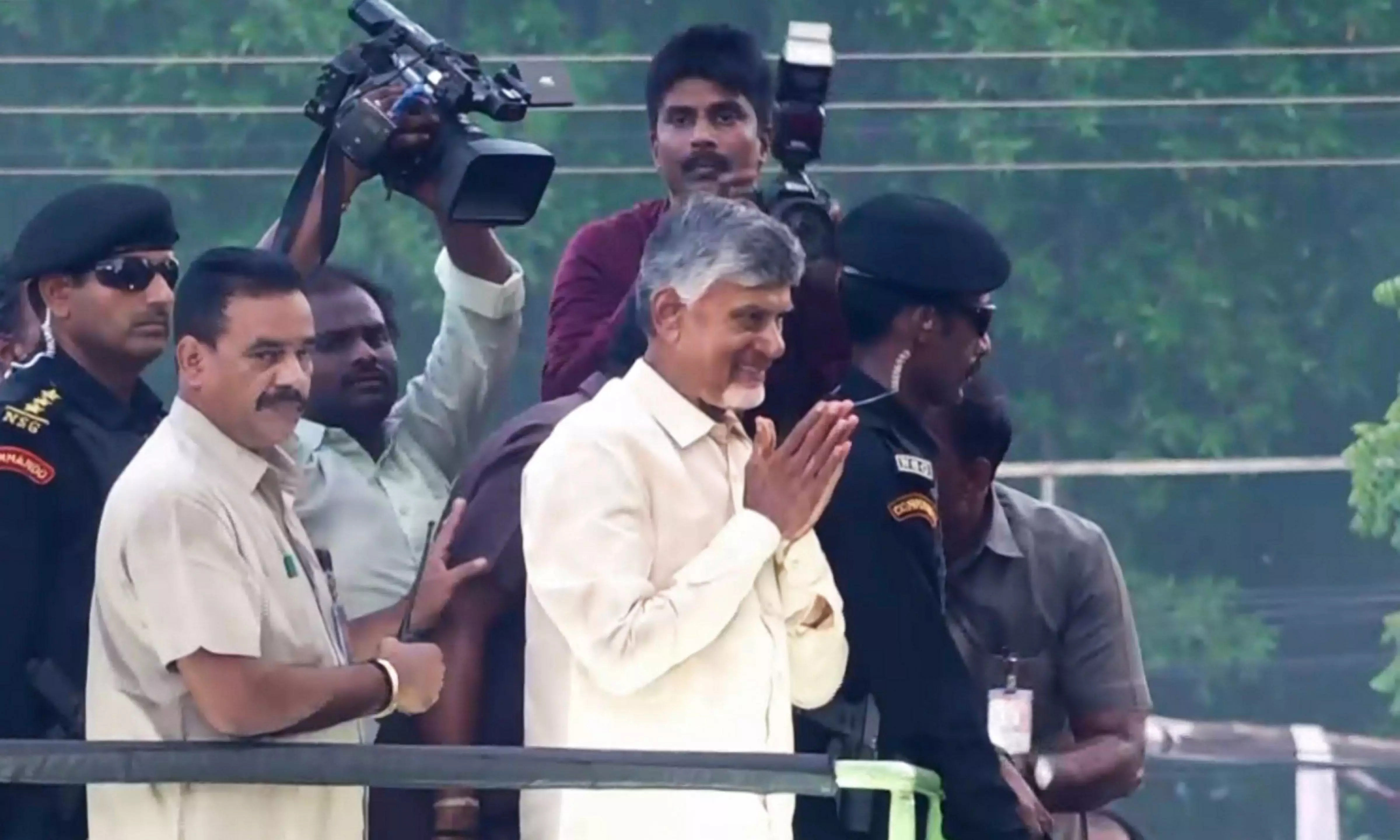 Greetings Pour In for Chandrababu Naidu