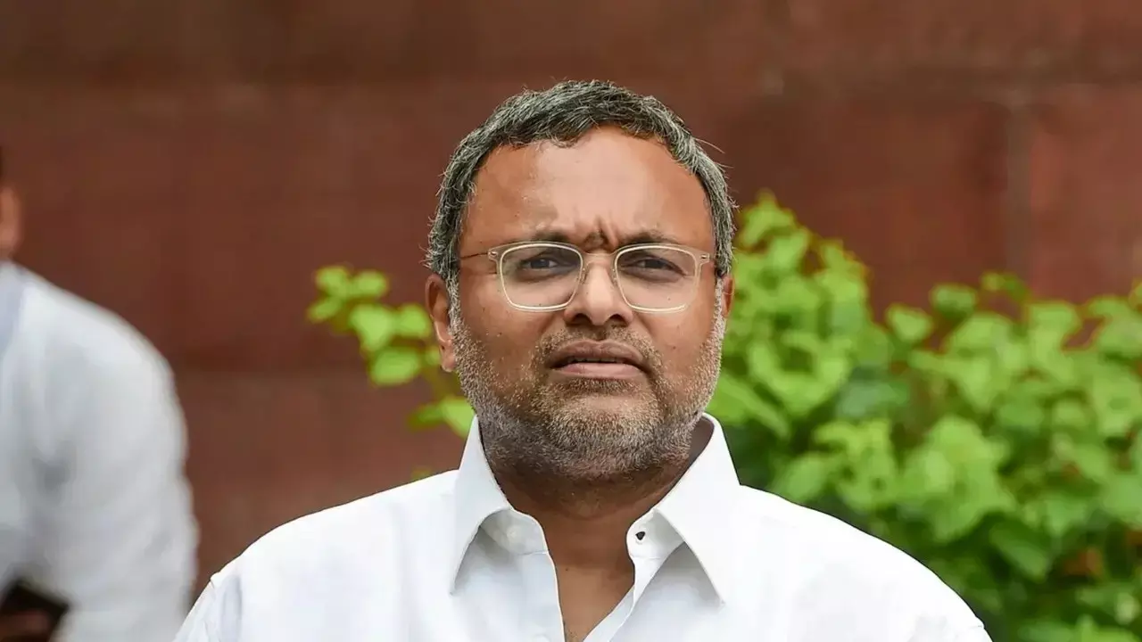 Delhi courts grants bail to Karti Chidambaram in Chinese visa scam case