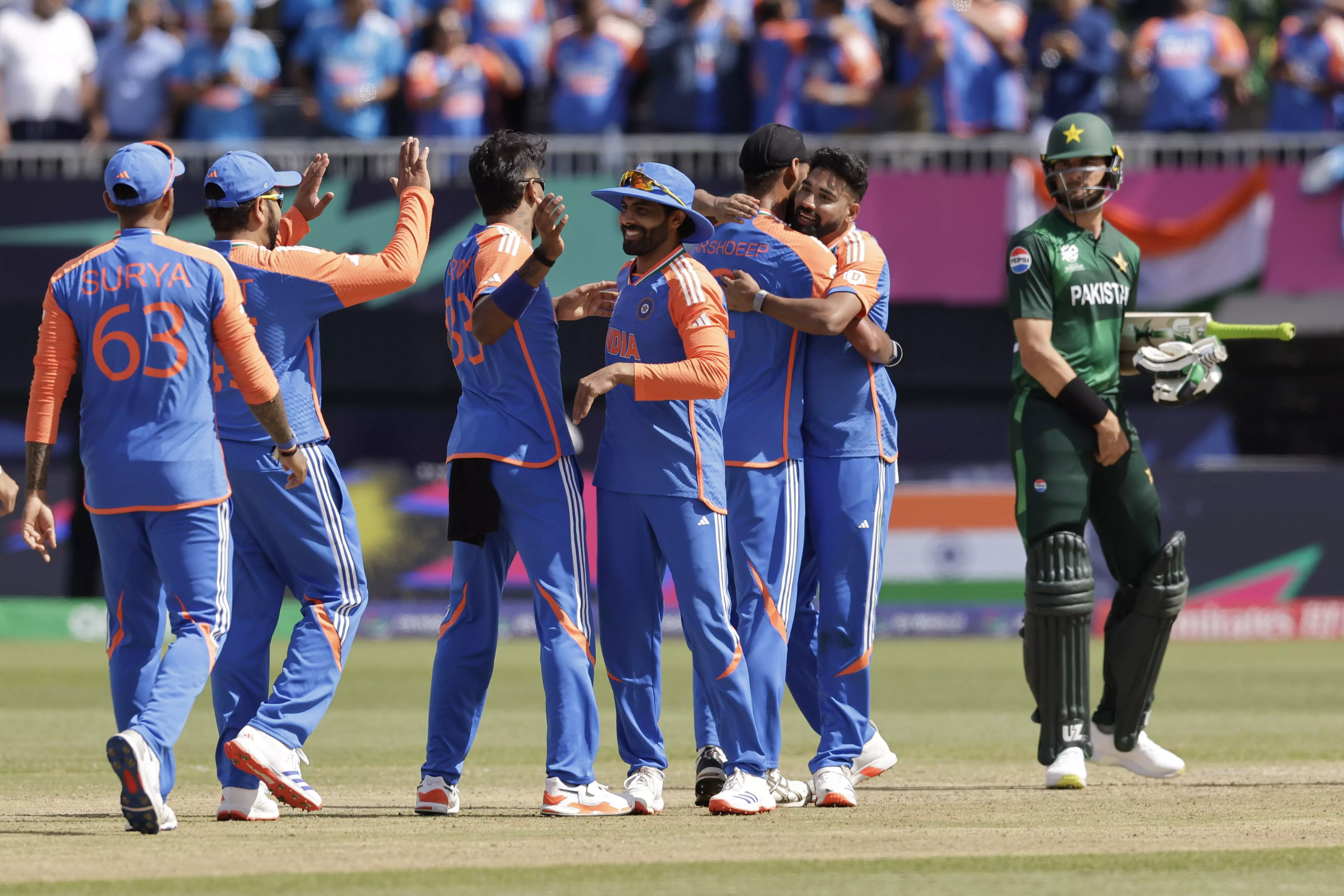 India beat Pakistan by six runs in low-scoring thriller