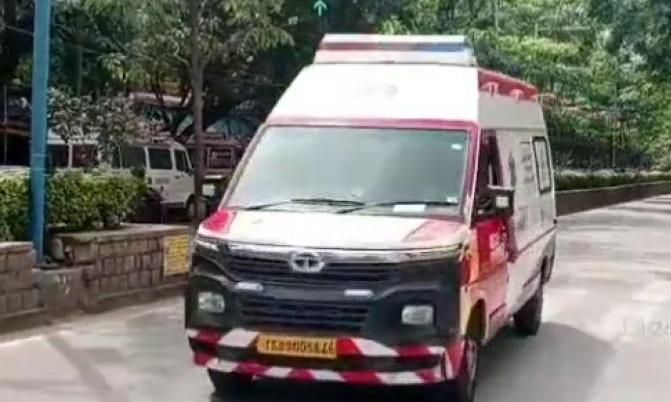 Pregnant woman delivers baby in ambulance amid lack of facilities in Palghar