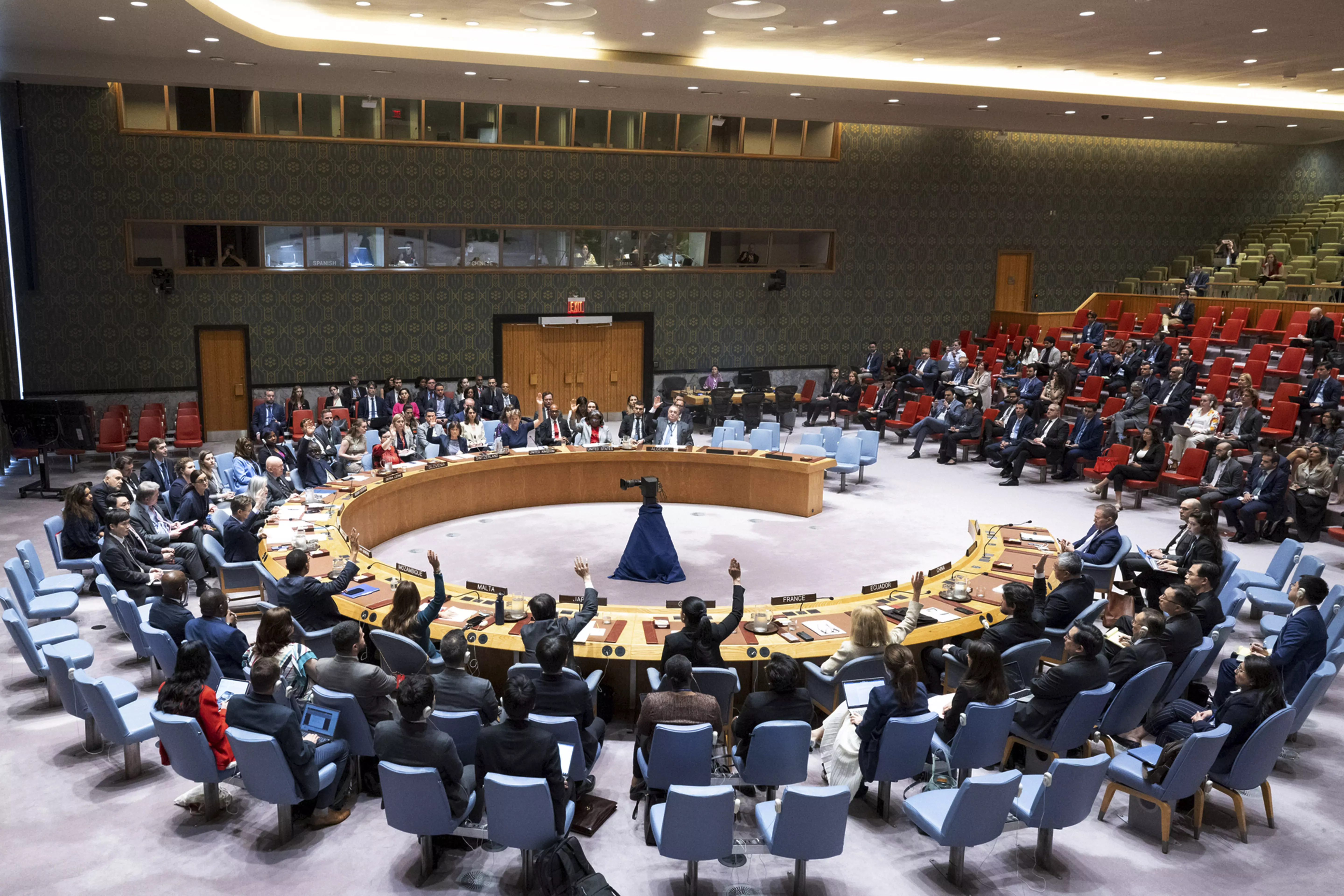UN adopts cease-fire resolution to end Gaza war