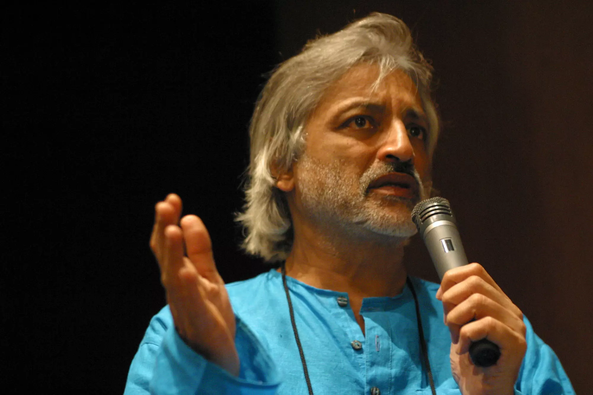 Anand Patwardhans Vasudhaiva Kutumbakam Triumphs at NY Indian Film Festival