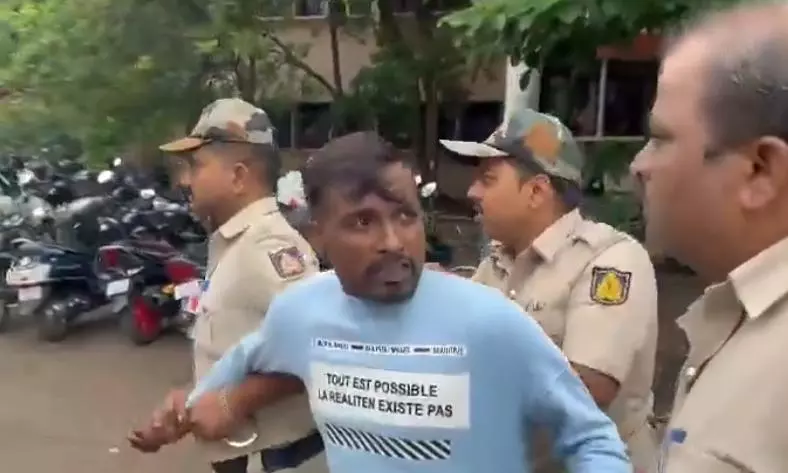 Jailed Gangster Jayesh Pujari Raises Pro-Pak Slogans Inside Court Premises, Roughed Up