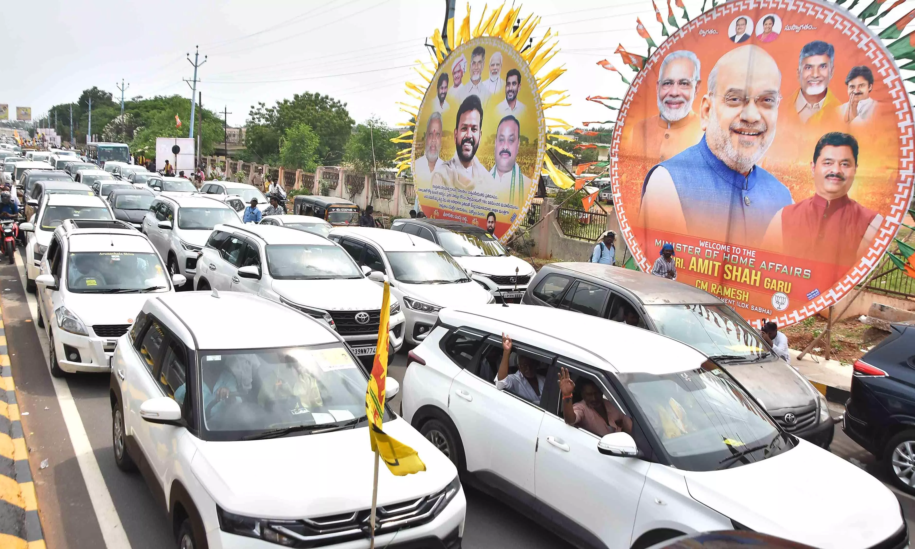 Traffic Jams Irk Commuters in Vijayawada