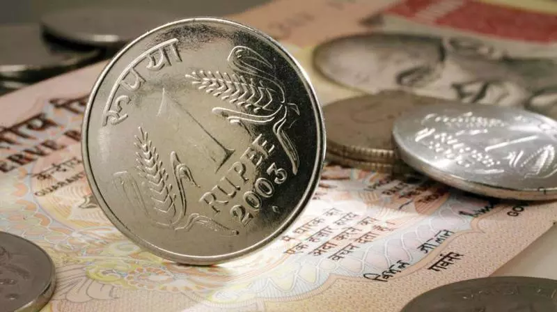 Indias Rupee Plummets to Record Low: Urgent Calls for Economic Reform