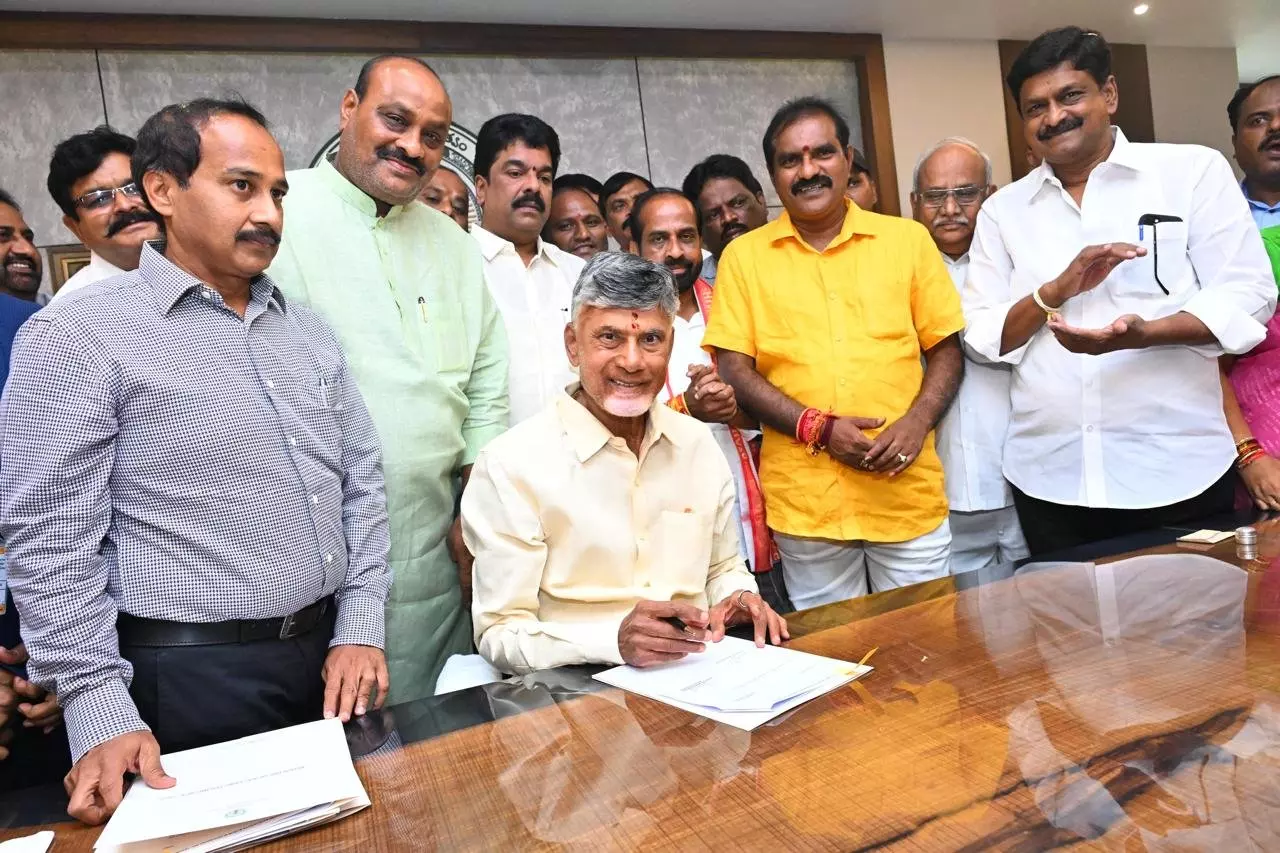 AP: Blacklisted babus denied nod to meet CM Naidu