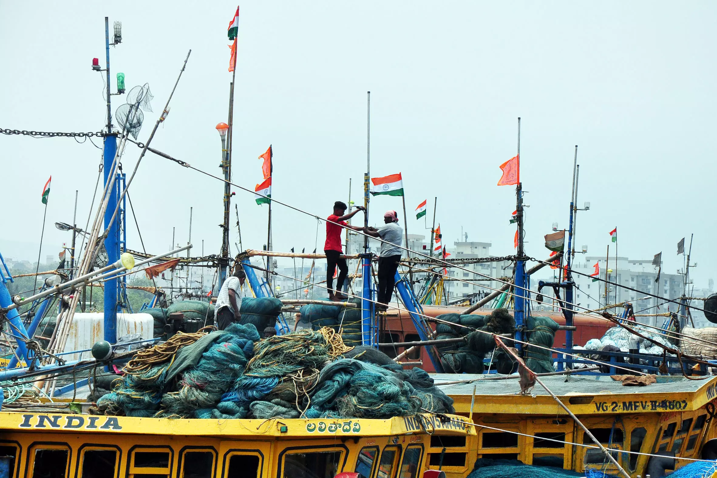Fishing begins off Vizag coast amid shadow of ill equipped harbour