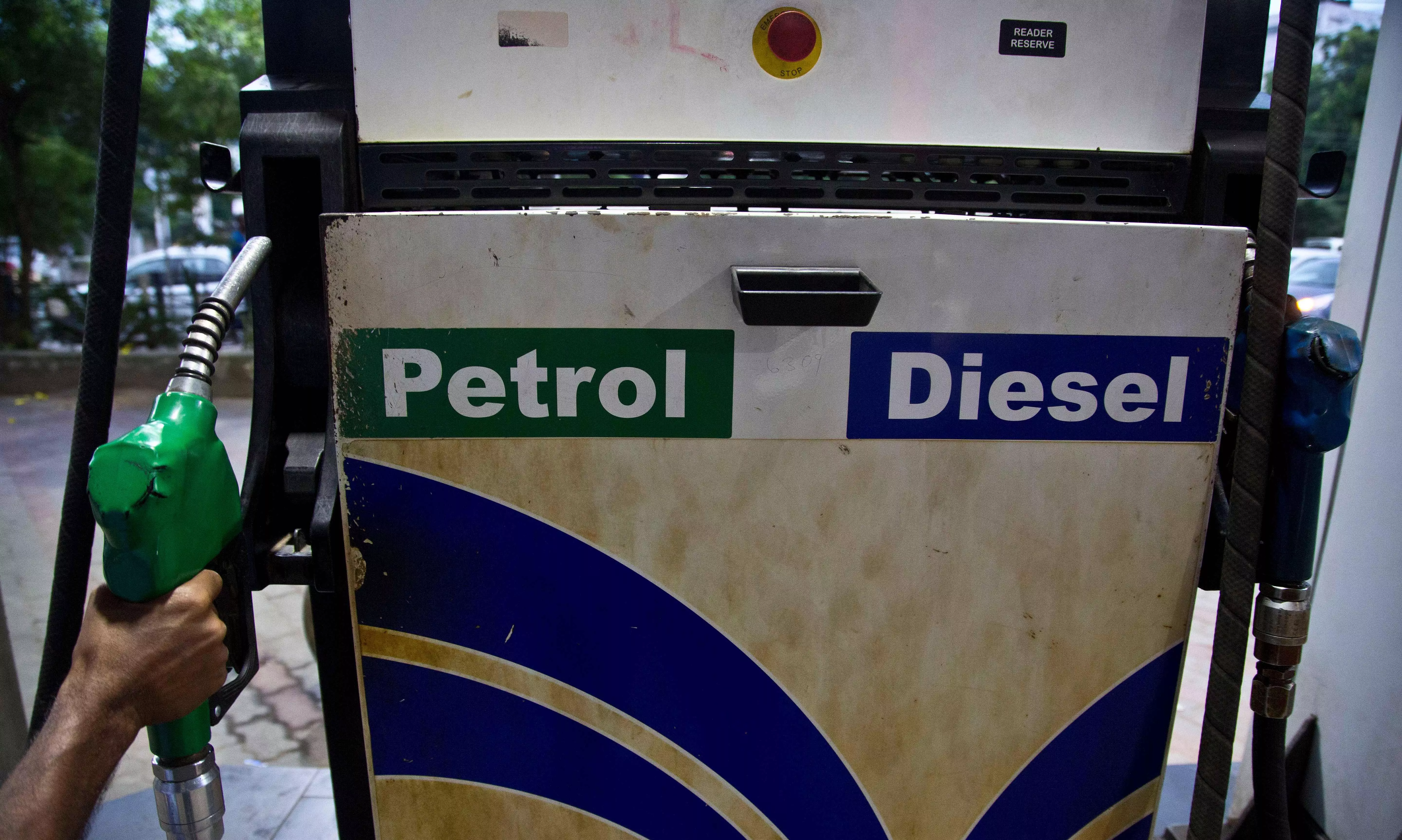 Petrol, Diesel Prices likely to go up by Rs 3 in Karnataka