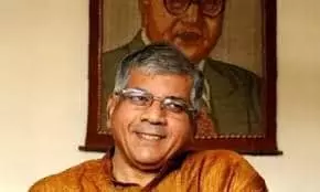 Prakash Ambedkar Criticizes Uddhav Thackeray Over Dalit Voter Recognition