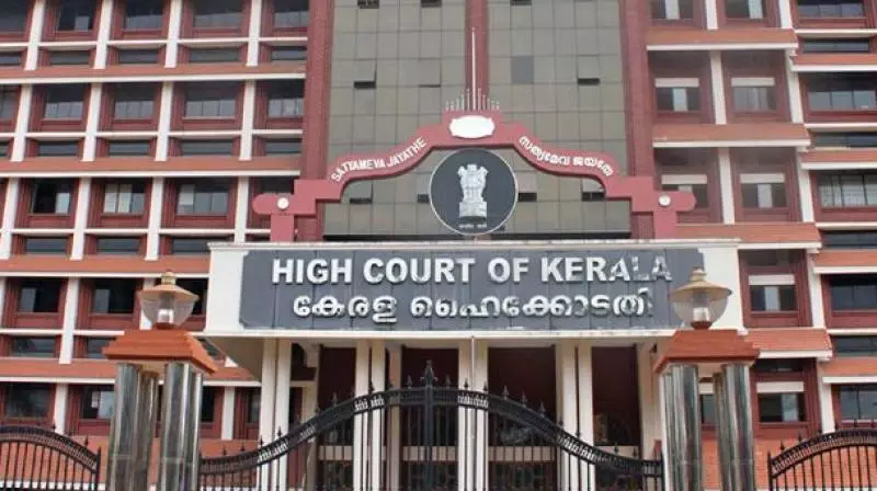 One cannot be classified as an enemy for working in Pakistan: Kerala High Court