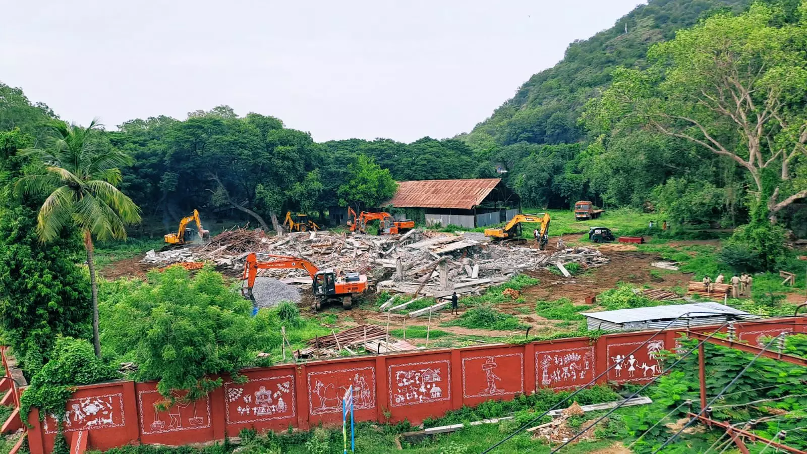 YSRCs under construction central office demolished disregarding court orders: Jagan