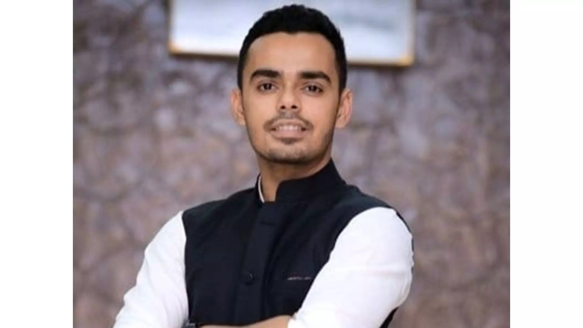 Ex-MP CM Chouhans son says entire Delhi bowing down before his father